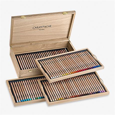 Caran d’Ache Luminance 6901 wooden box set of 100 coloured pencils